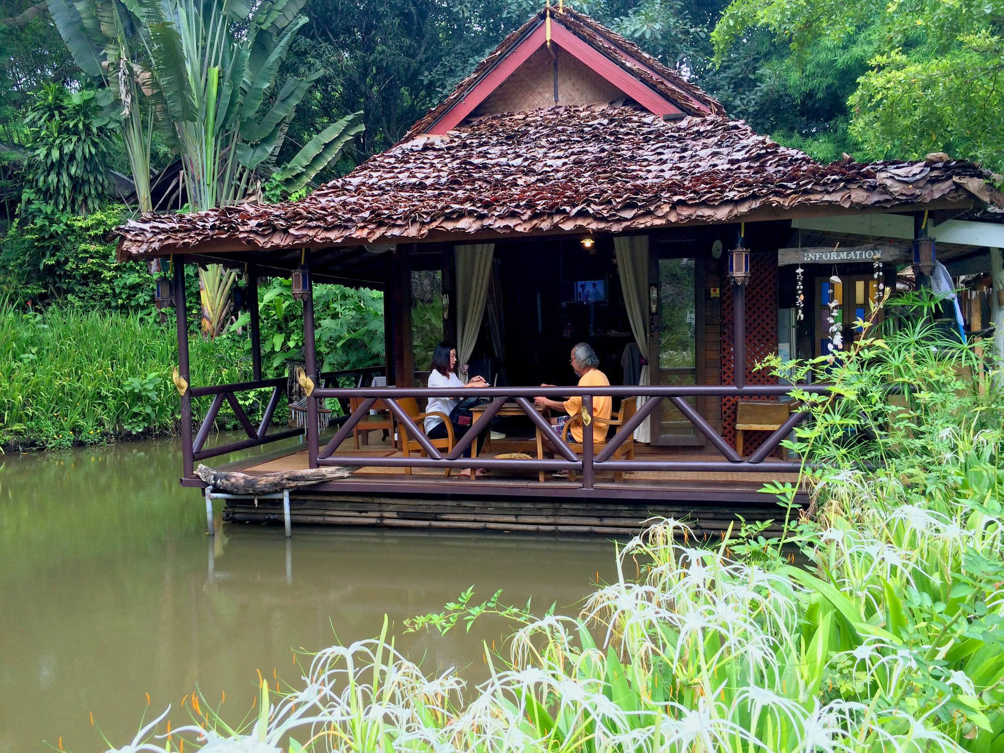 Pho Rak Nah Pai Hotel Bagian luar foto